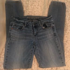 🦅 American Eagle skinny stretch jeans